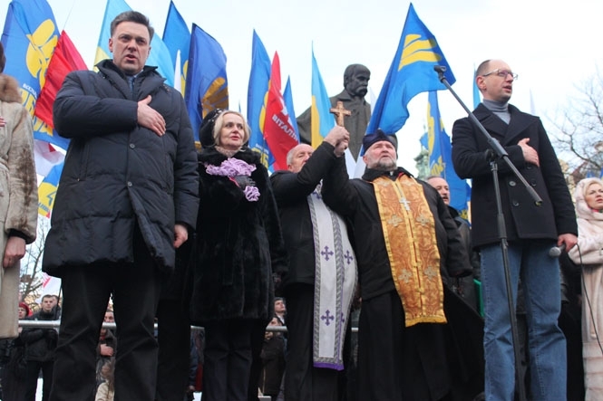 Мітинг опозиції у Львові: снігові замети, старі обіцянки і весна останньої надії