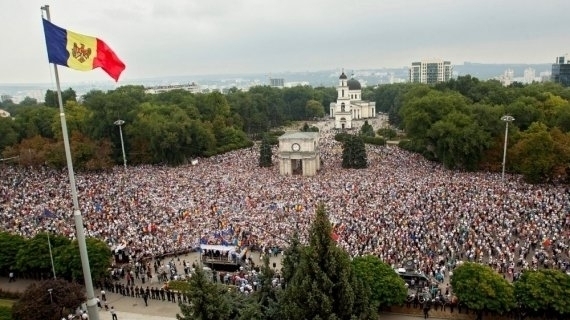 У Молдові тривають протести. На площі Кишинева вже понад 50 наметів