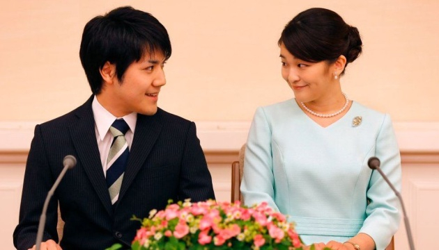 Японська принцеса Мако вийде заміж цього місяця за простолюдина