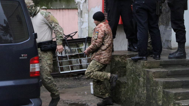 У Криму заявили, що виписали з лікарні трьох поранених моряків