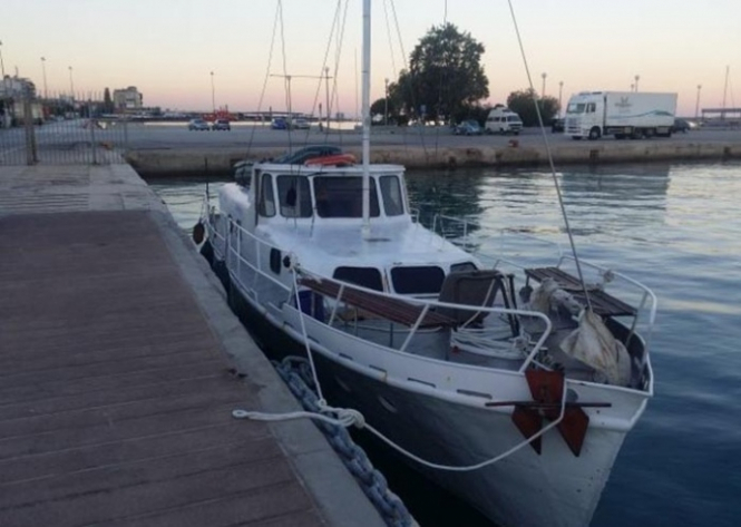 В Средиземном море задержали украинскую яхту с 57 мигрантами