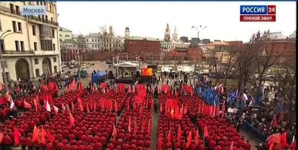 15 тыс. красных митингующих выступили в Москве против фашизма в Крыму