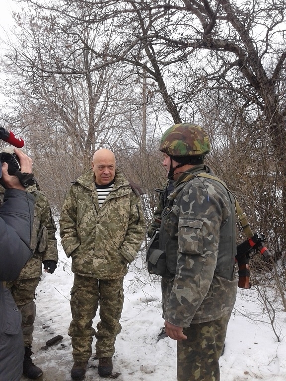 Боевики обстреляли 29-й блокпост на Бахмутке и позиции сил АТО возле Крымского, - Москаль