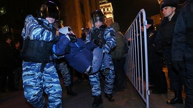 В Москве на митинге в поддержку Навального задержаны более 170 человек