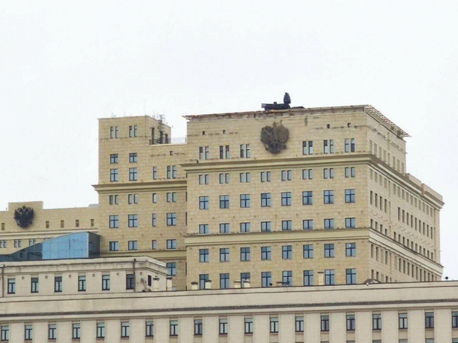 У Повітряних силах прокоментували розміщення ППО на дахах в москві


