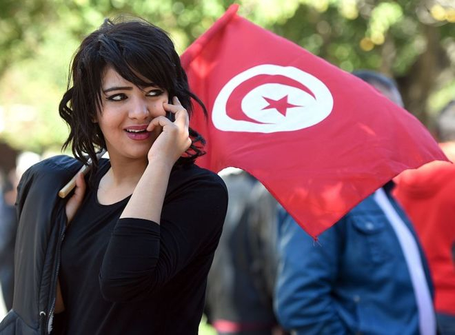 Женщинам Туниса разрешили выходить замуж за немусульман
