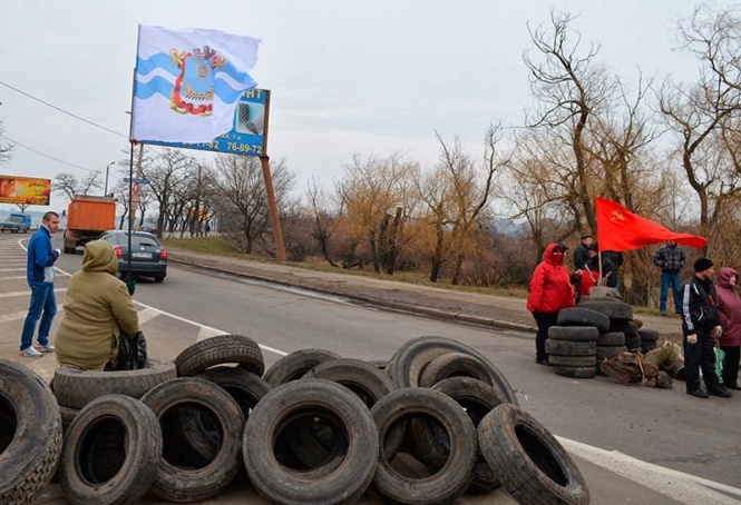 Горожане в Николаеве блокировали движение украинской бронетехники