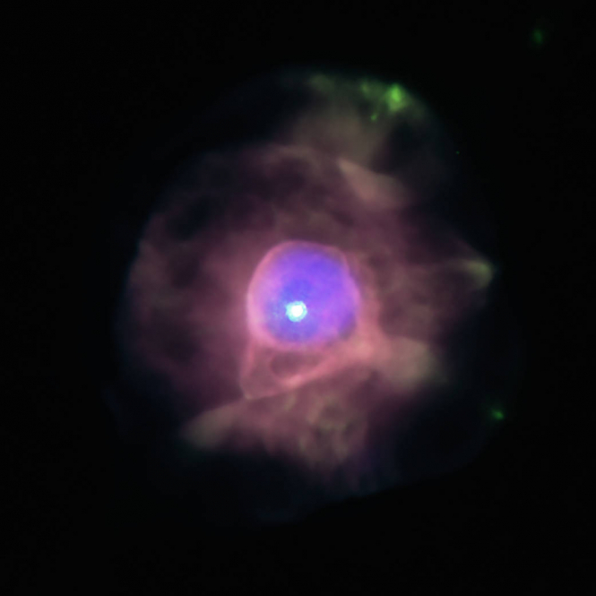 Hubble показал "космический аметист" звезды, который умирает