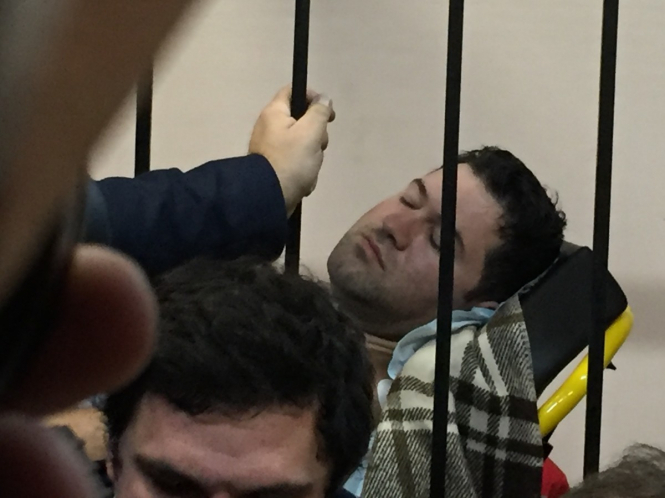 Из зала суда вывели прессу, чтобы Насирова осмотрели врачи