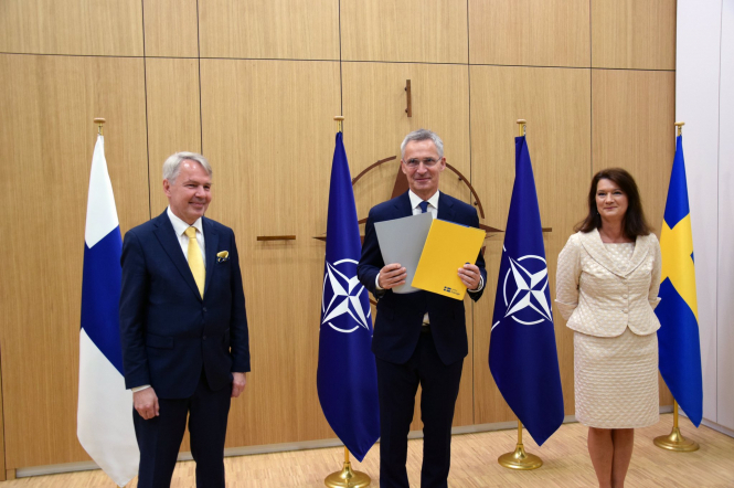 У НАТО підписали протоколи про вступ Фінляндії та Швеції до Альянсу