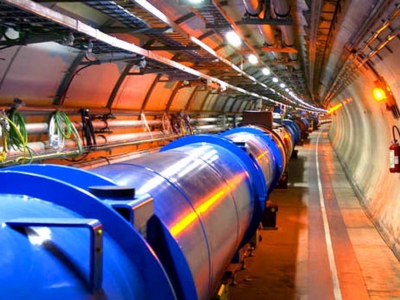 Учені поновили зіткнення протонів у колайдері