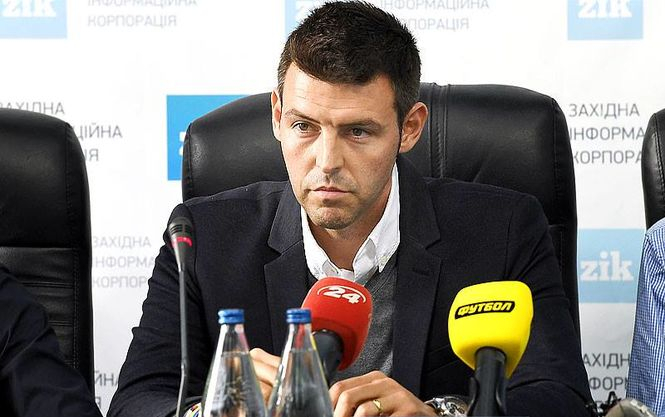 Наставник команди української Прем'єр-ліги Наварро подав у відставку
