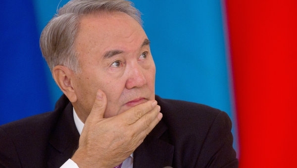 Голова Казахстану проти втручання Росії у справи України