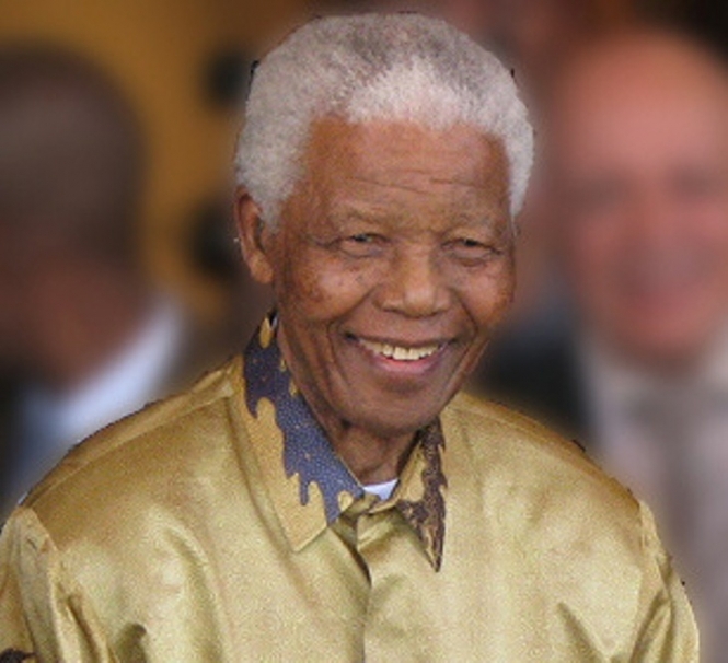 Нельсон Мандела перебуває у вкрай критичному стані