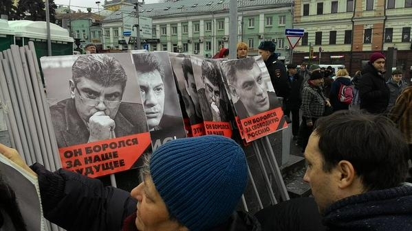 К маршу памяти Бориса Немцова присоединится колонна поддержки Надежды Савченко