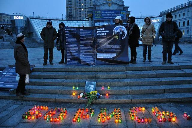Бориса Немцова вспоминали на Майдане Независимости в Киеве, - ФОТО