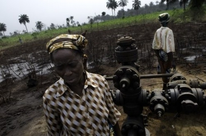 В Нигерии 60 человек погибли в пожаре на нефтепроводе