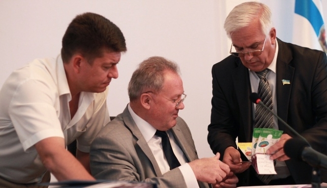 Не всім українським політикам по кишені квитки на Євро-2012