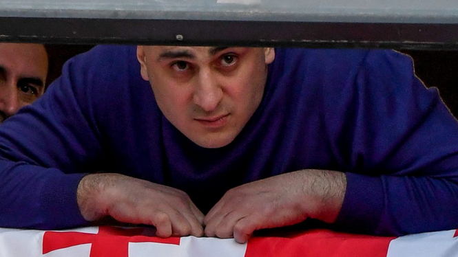 Суд в Тбилиси освободил оппозиционного лидера после внесения залога