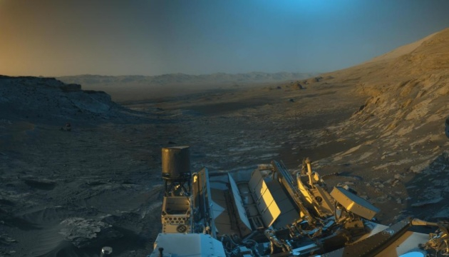 Китайський зонд показав знімки всього Марсу