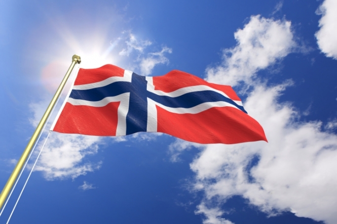 Норвегія призупинила спрощений візовий режим з рф