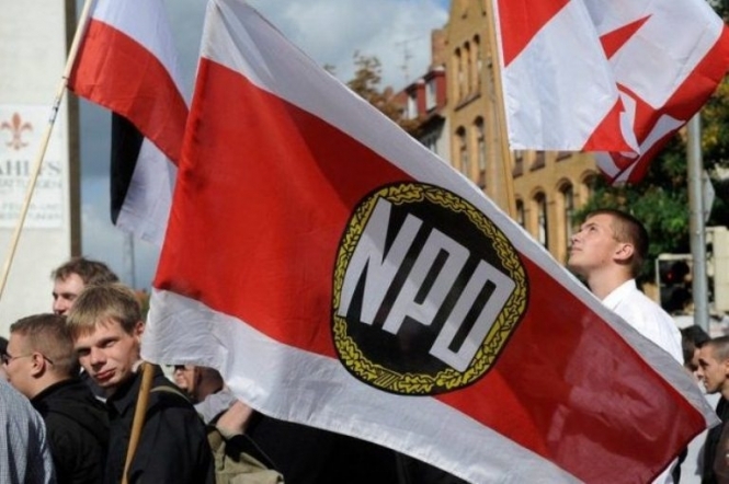 Німецькі міністри просять уряд заборонити праворадикальну партію