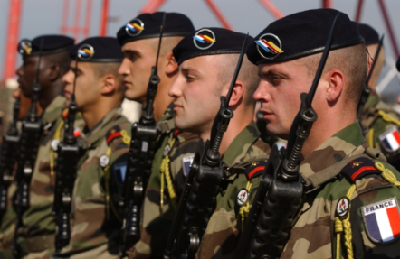 Франция увеличит оборонный бюджет на более 1600000000 евро в 2018 году