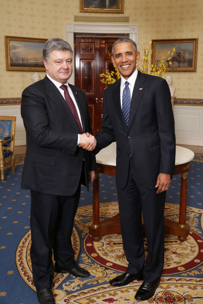 Обама подтвердил Порошенко, что США предоставят Украине $1 млрд, когда будет сформировано правительство