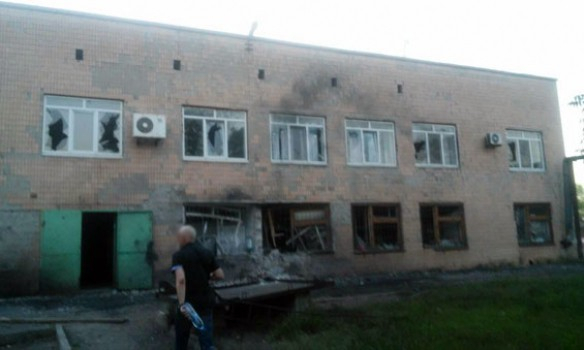 Бойовики на Донбасі обстріляли дві школи 20 і 21 березня