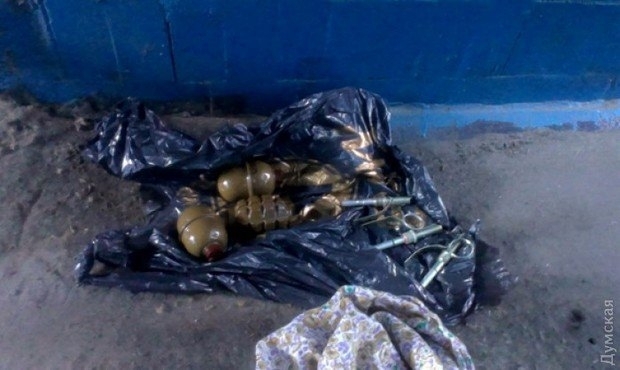 В Одессе неподалеку от Куликового поля полиция обнаружила хранилище с гранатами