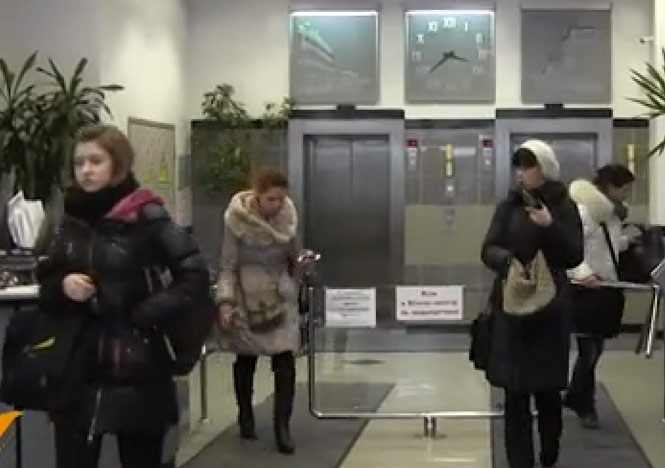 В центре Киева сотрудники массово покидают офисы, - видео