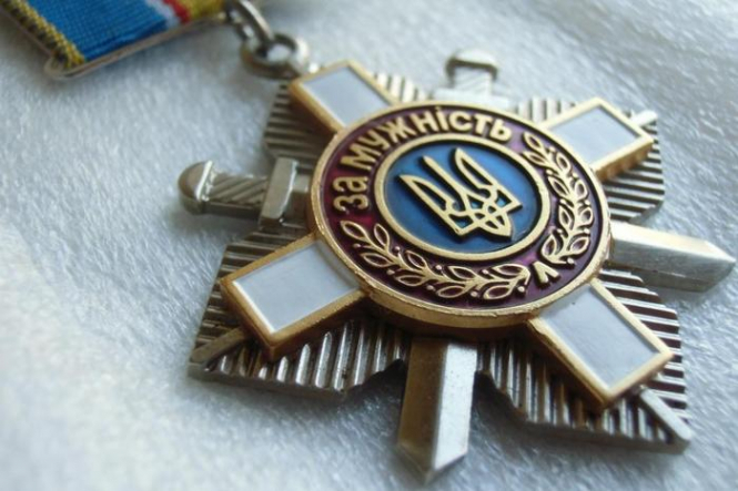 Зеленський нагородив орденом "За мужність" III ступеня 67 добровольців, 64 із них - посмертно
