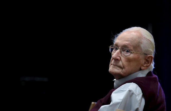 Немецкий суд признал 96-летнего бухгалтера Освенцима пригодным для тюрьмы