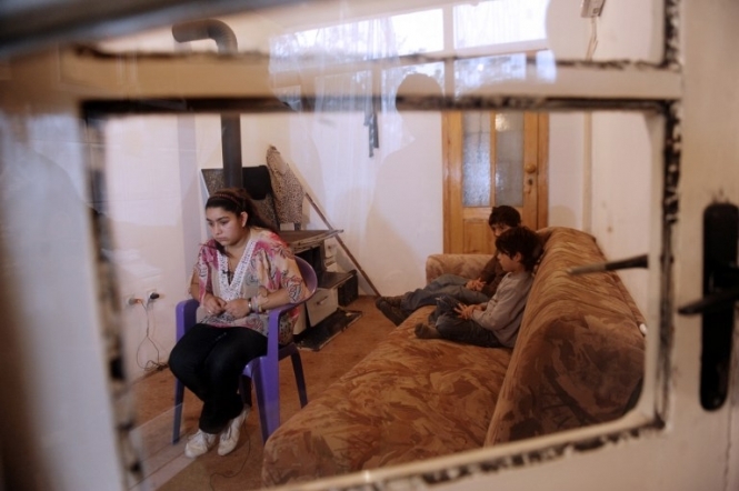 У Франції розгорівся скандал через депортацію 15-річної циганки