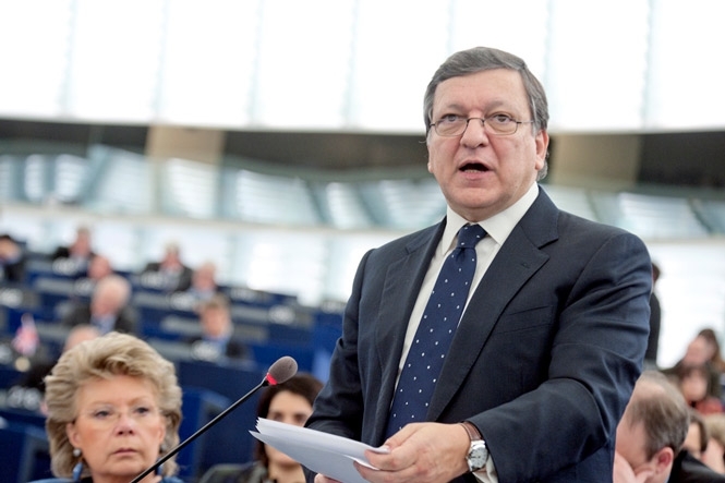 Еврокомиссия понимает право Порошенко защищать суверенитет Украины, - Баррозу