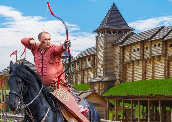 На выходных под Киевом пройдет фестиваль конных боевых искусств 