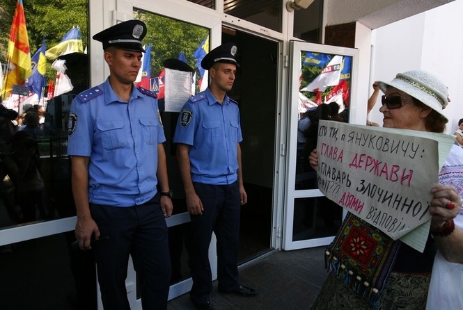 Міліція відпустила затриманих активістів з Майдану