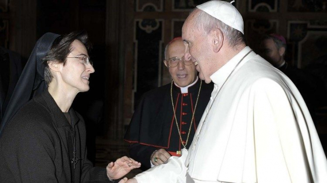 Папа Римский впервые назначил женщину на высокий пост в Ватикане