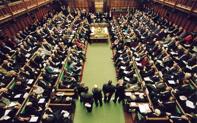 Британські депутати хочуть пом'якшити контроль над наркотиками