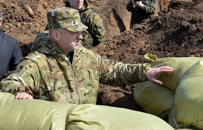 Турчинов об агрессии России: Украинские воины готовы раздавить эту саранчу