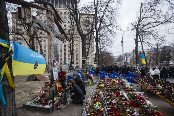 В Киеве Порошенко с супругой почтили память Героев Небесной Сотни, - ФОТО