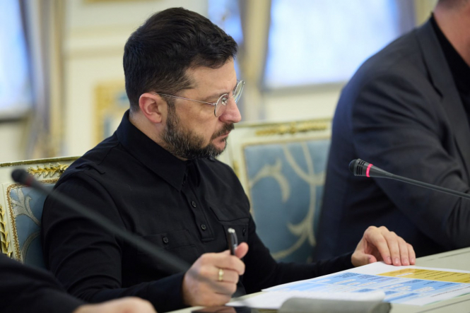 Програму контрольованого експорту зброї треба запустити вже у листопаді – Зеленський Програму контрольованого експорту зброї треба запустити вже у листопаді – Зеленський