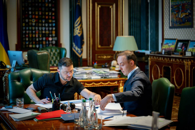 Зеленський підписав новий пакет санкцій проти росії