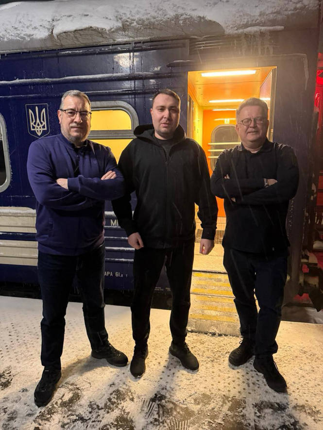 Українська делегація вирушила на перемовини в Женеву