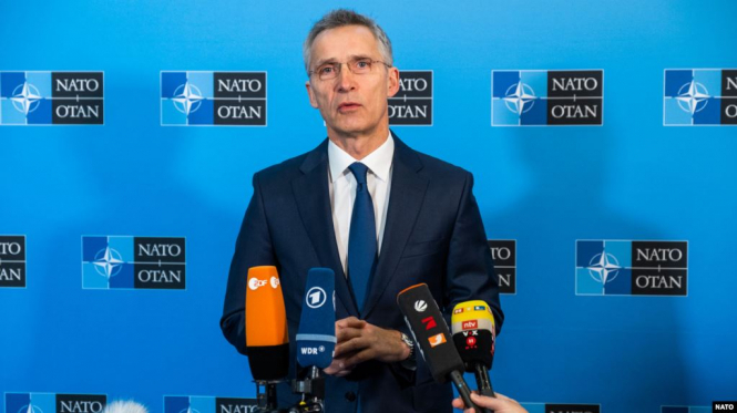 НАТО закликає Зеленського втілити закон 