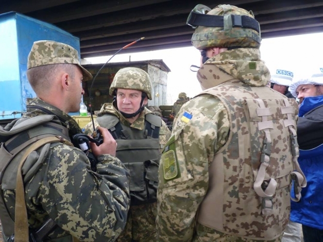 Военные установят дополнительный пост наблюдения возле Песков