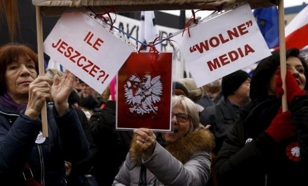 У Польщі відбулись протести проти закону про ЗМІ
