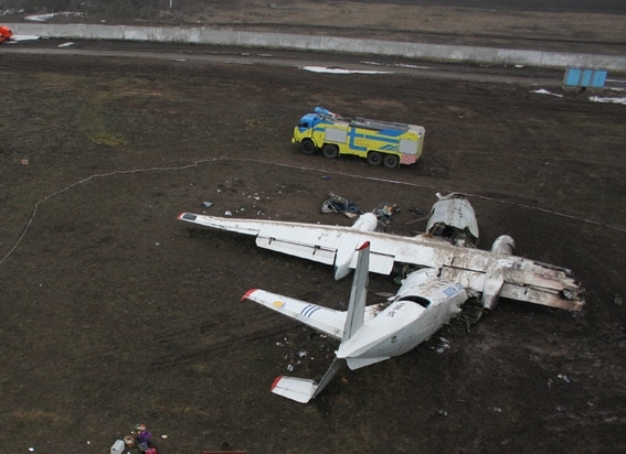 Командиру літака, що розбився у Донецьку, загрожує до 10 років тюрми
