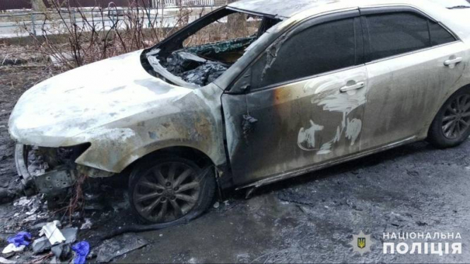 У Покровську спалили автомобіль секретаря міськради
