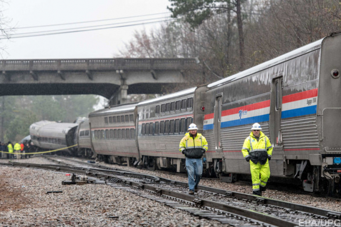 В США столкнулись поезда, более ста человек пострадали, есть погибшие